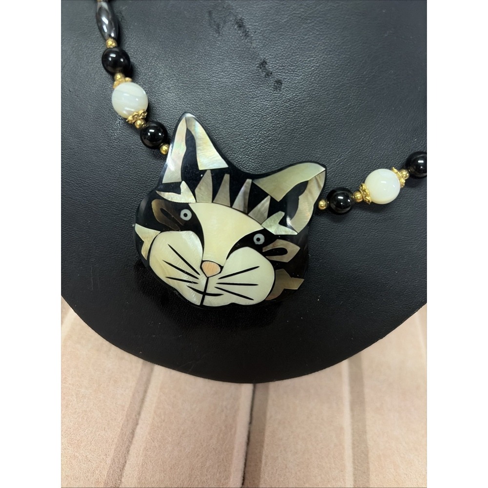 Vintage Lee Sands Mother of Pearl Inlay Cat Necklace Whimsical (C3)
